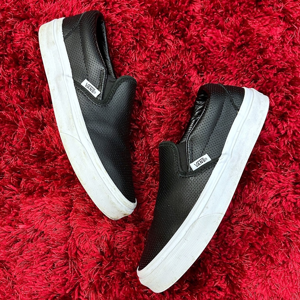 Vans Slip On Authentic Low Top Women’s Leather Black White 6 Waffle Sole